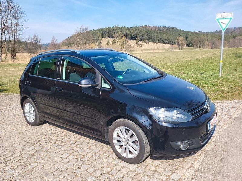 Gebraucht VW Golf VI Style 105 PS (77 kW) 2011 Schwarz Kleinwagen