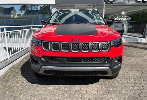 Gebraucht Jeep Compass Overland 241 PS (177 kW) 2023 Colorado red SUV