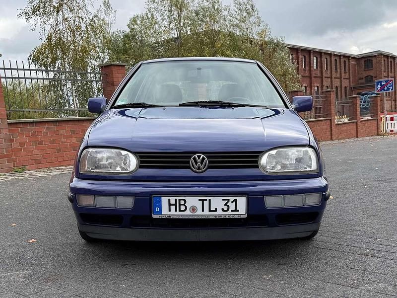 Gebraucht VW Golf III 75 PS (55 kW) 1997 Blau Limousine
