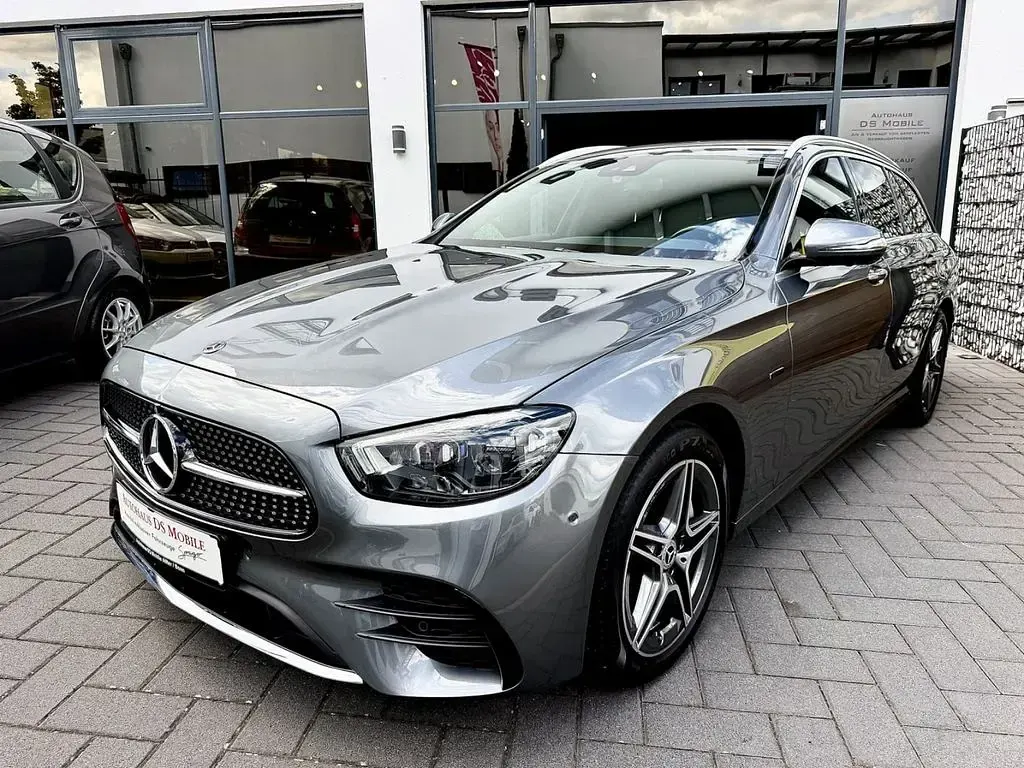 Gebraucht Mercedes E300 AMG line 306 PS (225 kW) 2021 Other Limousine