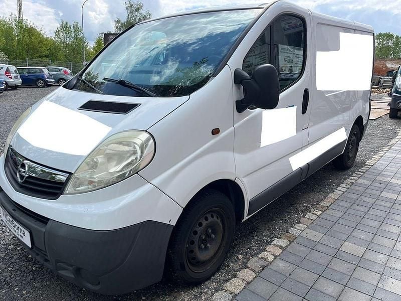 Gebraucht Opel Vivaro 90 PS (66 kW) 2008 Weiß Van / Kleinbus
