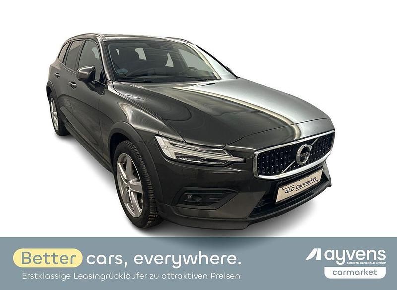 Gebraucht Volvo V60 CC Pro 197 PS (144 kW) 2022 Grau Kombi