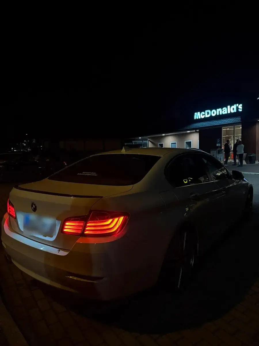 Używany BMW 530 258 KM (189 kW) 2014 Biały Sedan/Limuzyna