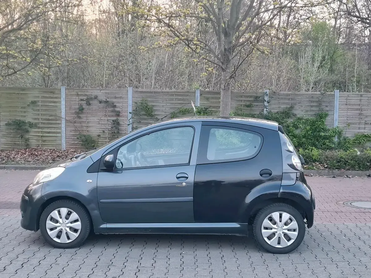 Gebraucht Citroën C1 68 PS (50 kW) 2011 Blau Kleinwagen