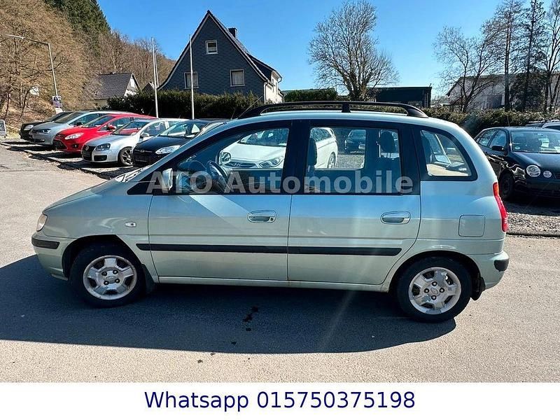 Gebraucht Hyundai Matrix GLS 103 PS (75 kW) 2004 Silber Van / Kleinbus