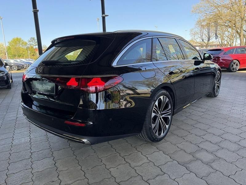 Gebraucht Mercedes E220 Advanced 197 PS (144 kW) 2025 Schwarz Limousine