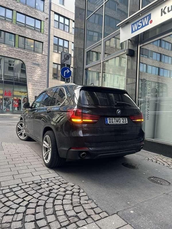 Gebraucht BMW X5 Sport Line 258 PS (189 kW) 2015 SUV