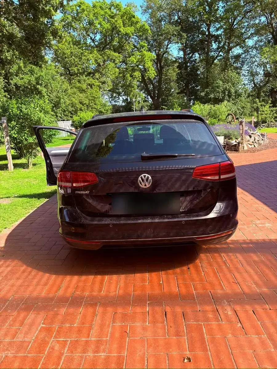 Gebraucht VW Passat 150 PS (110 kW) 2016 Schwarz Kombi