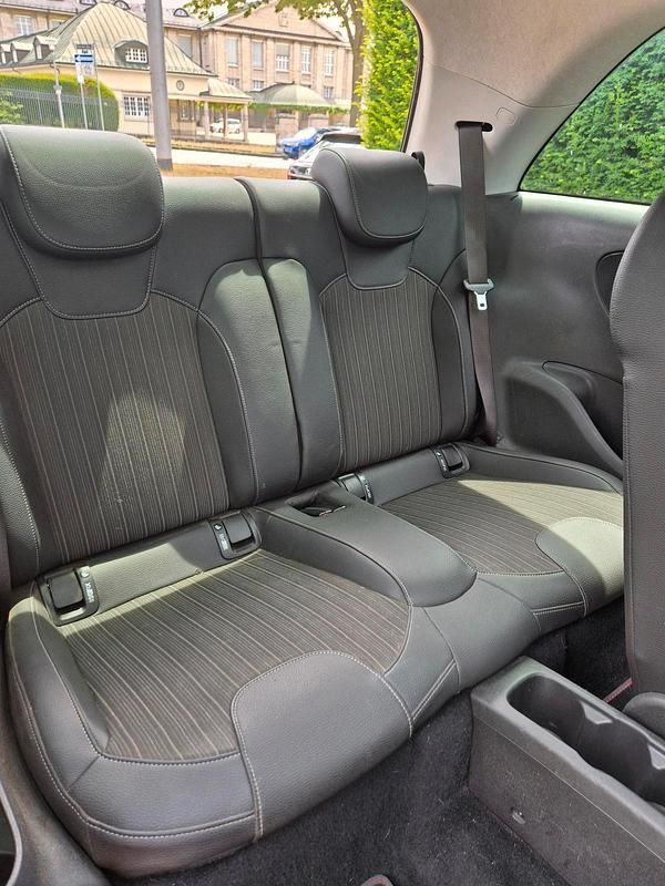 Gebraucht Opel Adam Glam 2014 Violet Kleinwagen