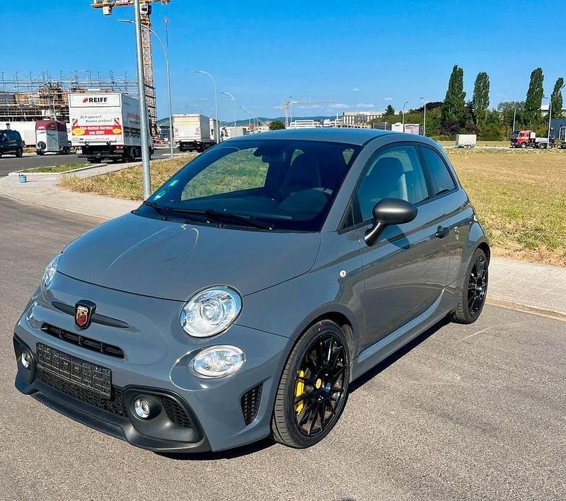 Grau Gebraucht 2020 Abarth 595 Competizione Kleinwagen | 18.150 € (Fairer Preis) - Bild 1/4