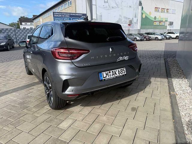 Neu Mitsubishi Colt Select 91 PS (66 kW) 2025 Grau Limousine