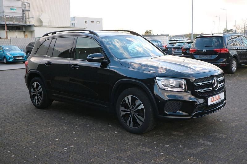 Gebraucht Mercedes GLB200 Progressive 163 PS (119 kW) 2021 Schwarz SUV