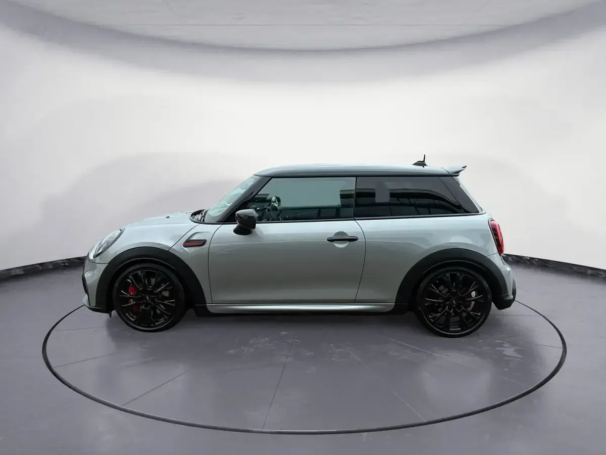 Używany Mini John Cooper Works 231 KM (169 kW) 2023 Hatchback