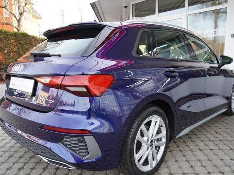 Gebraucht Audi A3 S-Line 150 PS (110 kW) 2022 Blau Limousine