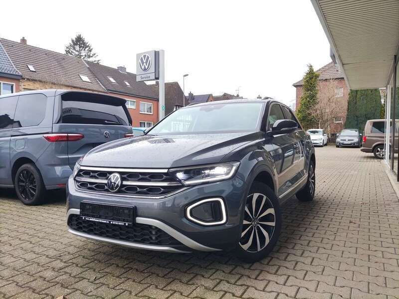 Grau Gebraucht 2024 VW T-Roc IQ Drive SUV | 30.900 € (Fairer Preis) - Bild 1/4