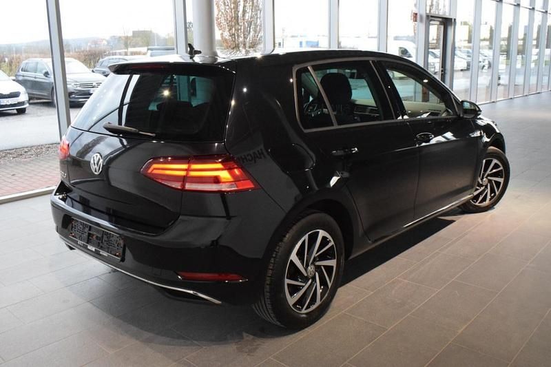 Gebraucht VW Golf VII Join 116 PS (85 kW) 2019 Schwarz Limousine