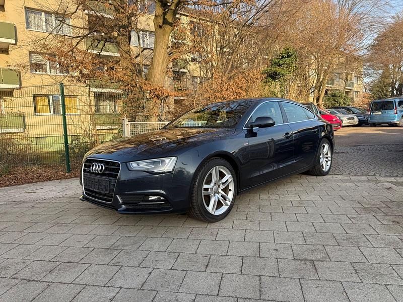 Blau Gebraucht 2012 Audi A5 Sportback S-Line Kleinwagen | 9.200 € (Superpreis) - Bild 1/4