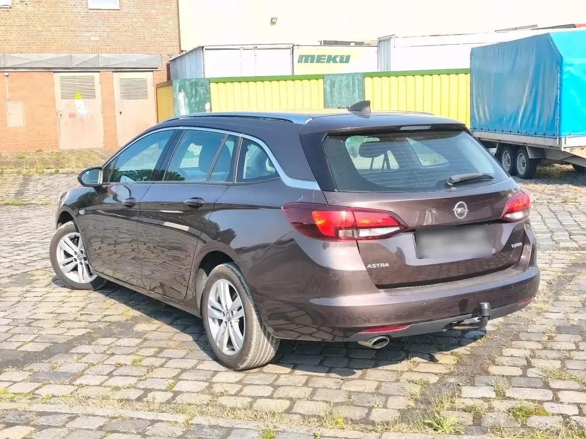 Gebraucht Opel Astra 160 PS (117 kW) 2016 Braun Kombi