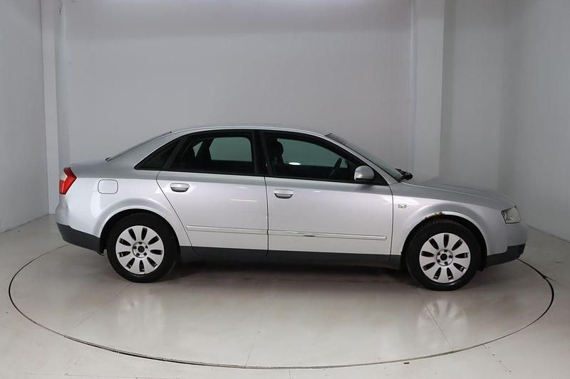 Gebraucht Audi A4 Comfort 102 PS (75 kW) 2001 Silber Limousine