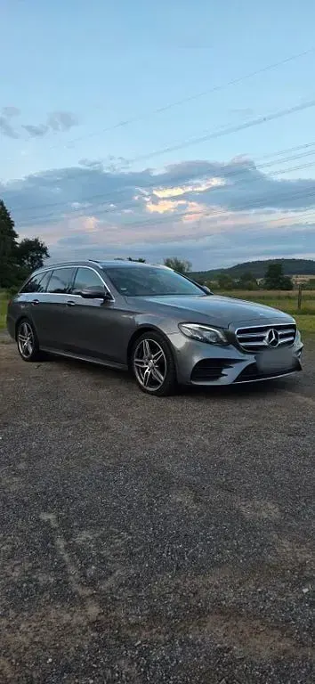 Gebraucht Mercedes E200 184 PS (135 kW) 2017 Grau Limousine