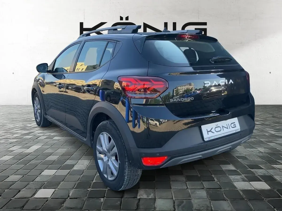Gebraucht Dacia Sandero Expression 91 PS (66 kW) 2023 Schwarz Limousine