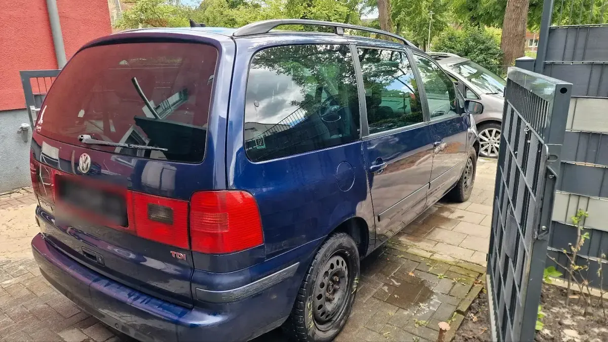 Brugt VW Sharan Highline 131 HK (96 kW) 2003 Blå MPV