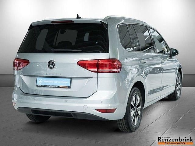 Gebraucht VW Touran Move 150 PS (110 kW) 2024 Silber Van / Kleinbus