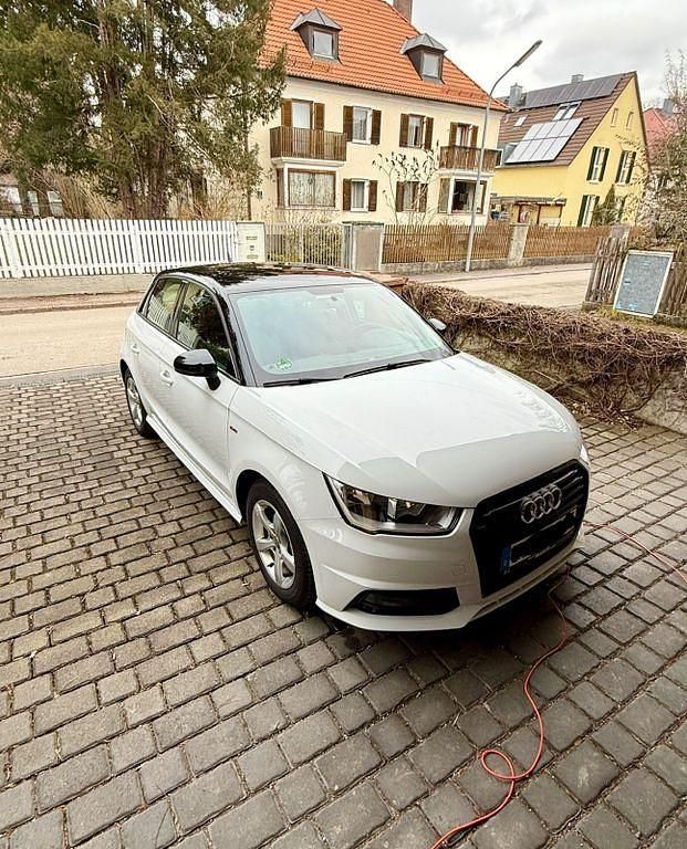Weiß Gebraucht 2017 Audi A1 Sportback Kleinwagen | 14.500 € (Fairer Preis) - Bild 1/4