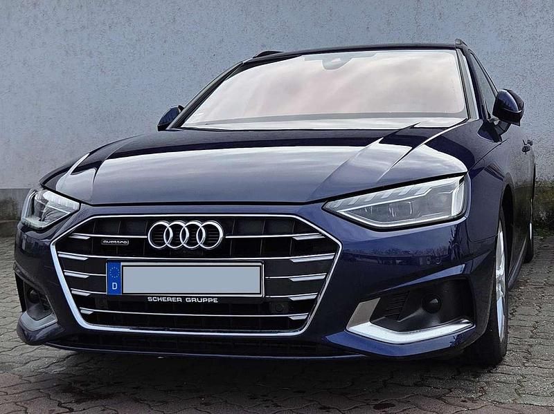 Gebraucht Audi A4 Advanced 204 PS (150 kW) 2021 Blau Kombi