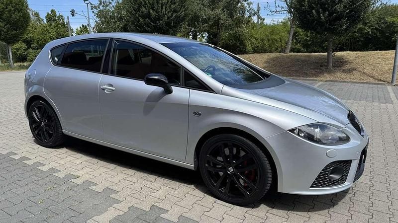 Silber Gebraucht 2008 Cupra Leon Limousine | 6.900 € (Fairer Preis) - Bild 1/4