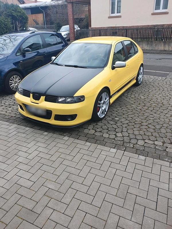 Gebraucht Seat Leon CUPRA 385 PS (283 kW) 2002 Gelb Kleinwagen