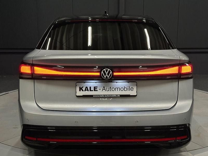 Gebraucht VW ID.7 Pro 210 kW (286 PS) 2024 Scale silver metallic Limousine