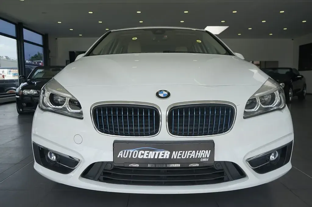 Gebraucht BMW 225 Luxury Line 136 PS (100 kW) 2017 Alpinweiss iii Van / Kleinbus