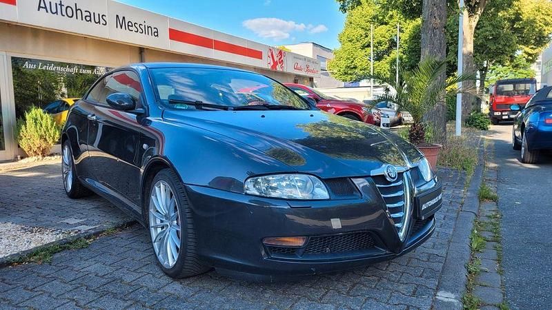 Schwarz Gebraucht 2005 Alfa Romeo GT Distinctive Coupé | 9.000 € (Etwas zu teuer) - Bild 1/4
