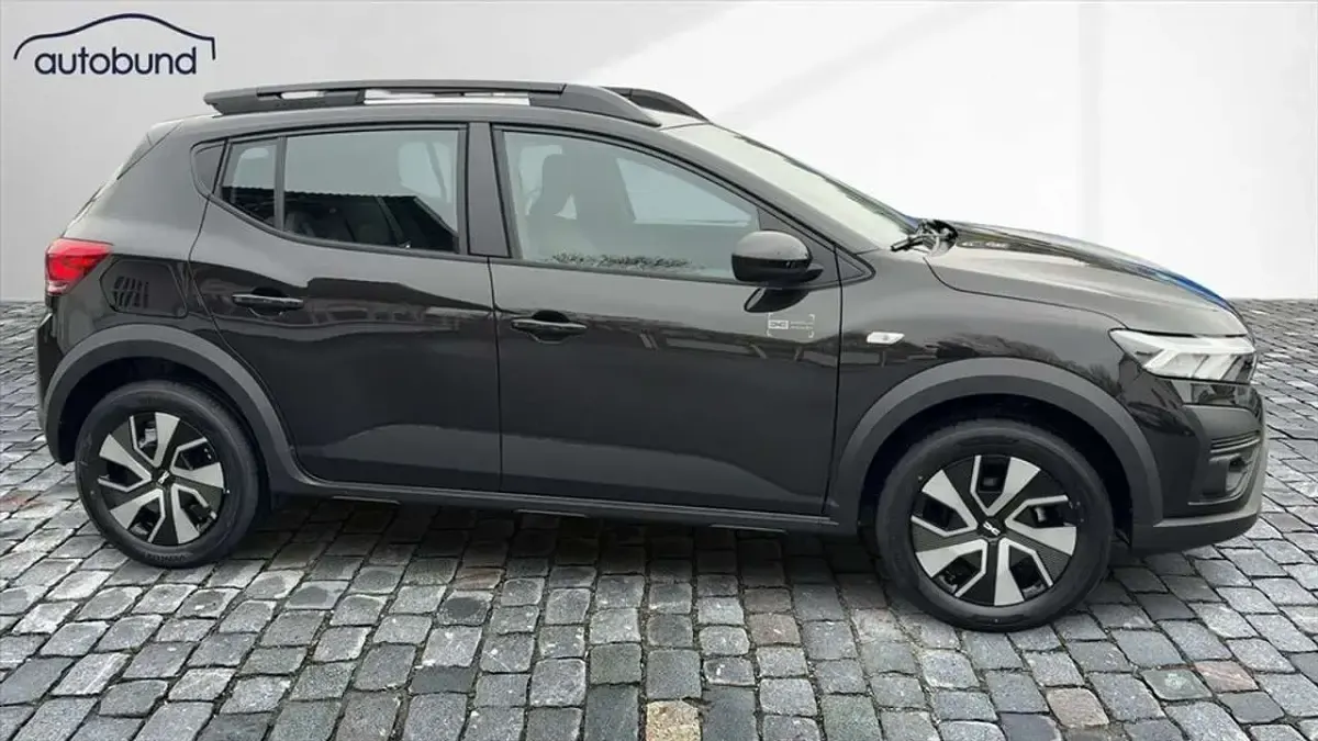 Neu Dacia Sandero Expression 91 PS (66 kW) 2025 Schwarz SUV