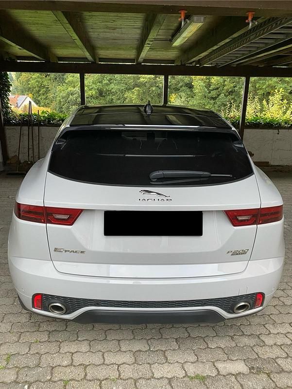 Gebraucht Jaguar E-Pace R-Dynamic 200 PS (147 kW) 2019 Grau SUV