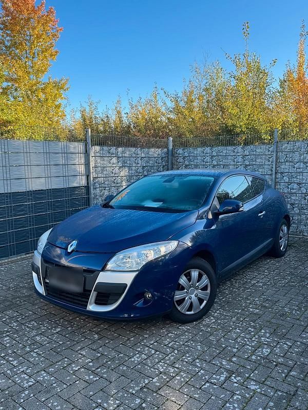Blau Gebraucht 2009 Renault Mégane Coupé Coupé | 4.000 € - Bild 1/4