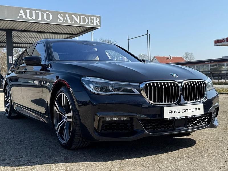 Gebraucht BMW 750 M Sport 400 PS (294 kW) 2019 Schwarz Limousine