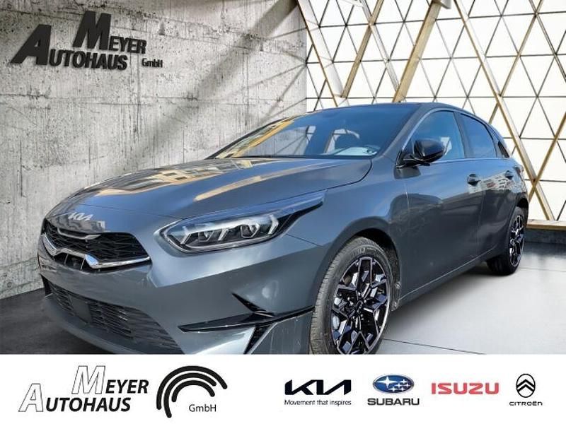 Neu Kia Ceed 101 PS (74 kW) 2025 Dark penta metal m Kleinwagen