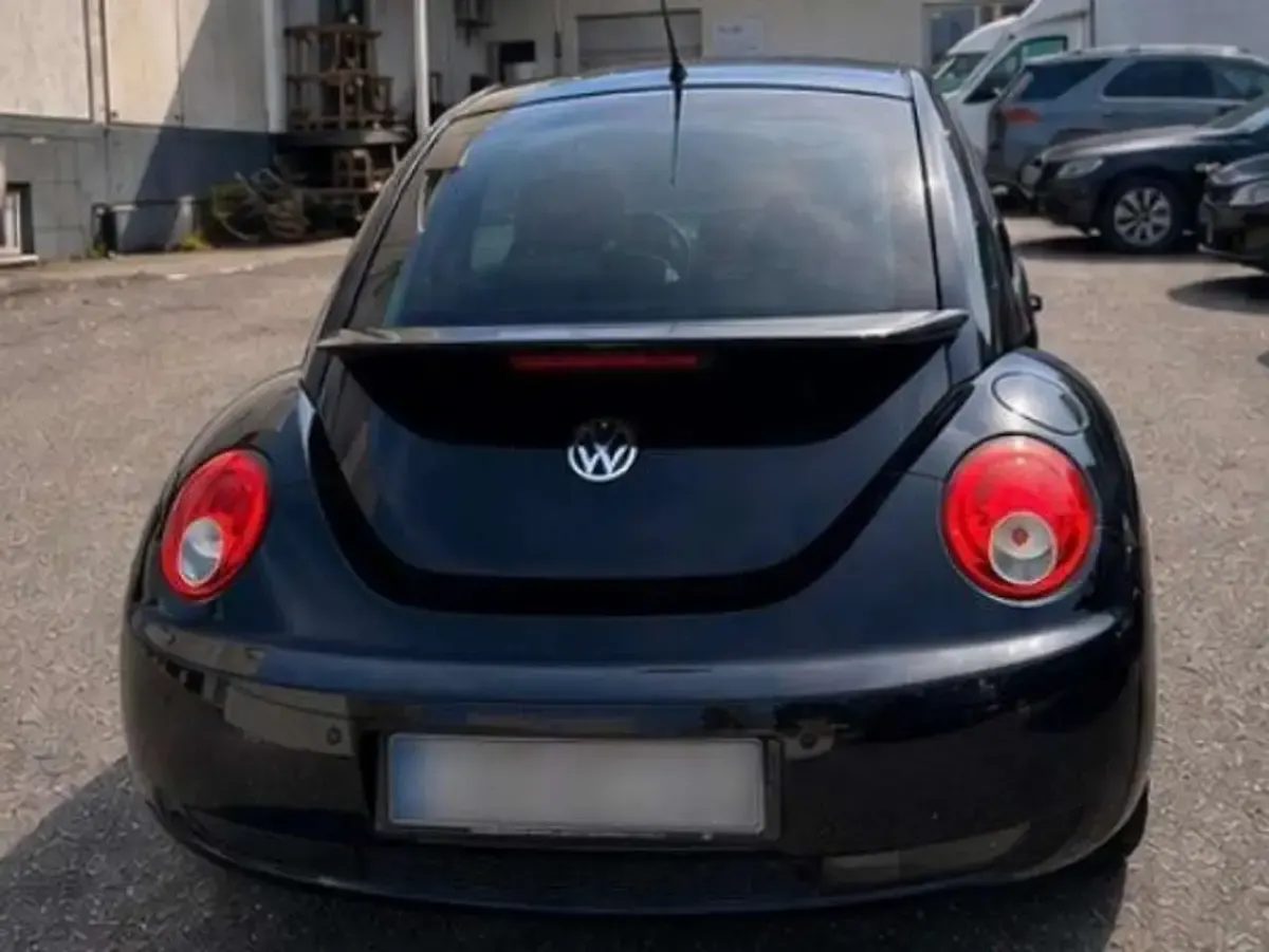 Gebraucht VW New Beetle Freestyle 105 PS (77 kW) 2009 Schwarz Kleinwagen