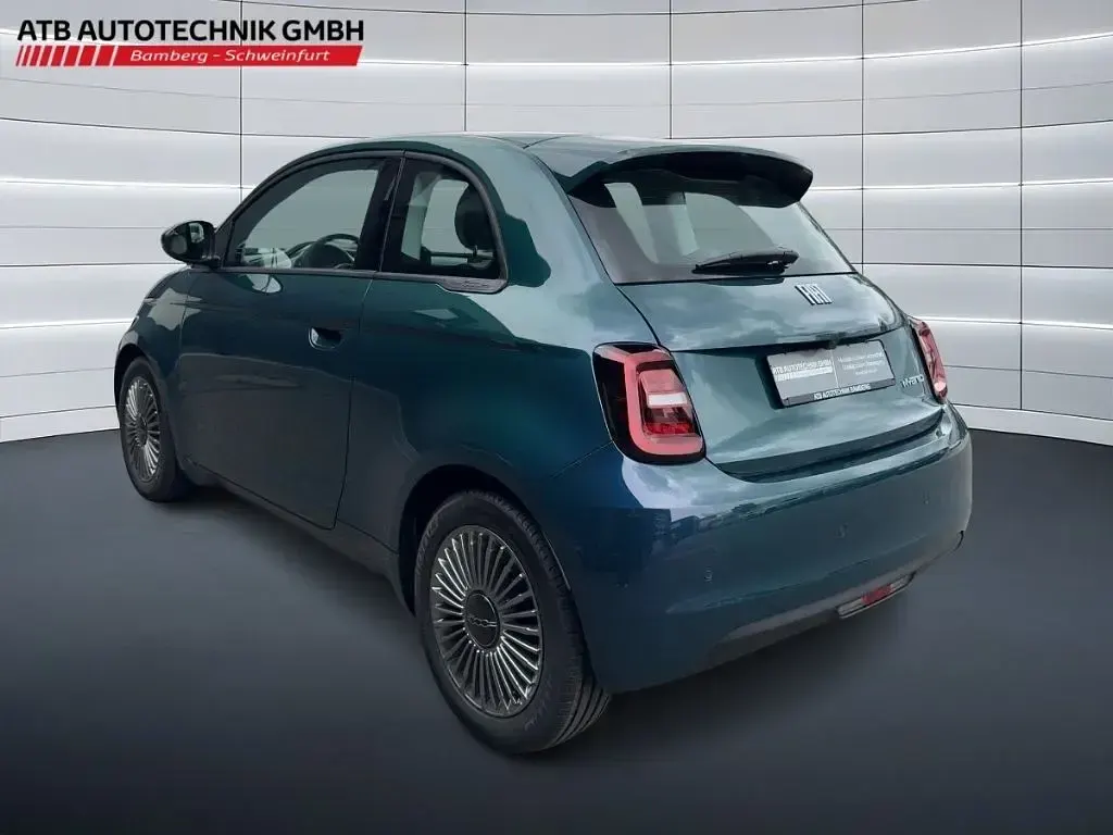 Neu Fiat 500 Icon 65 PS (47 kW) 2026 Gruen Limousine