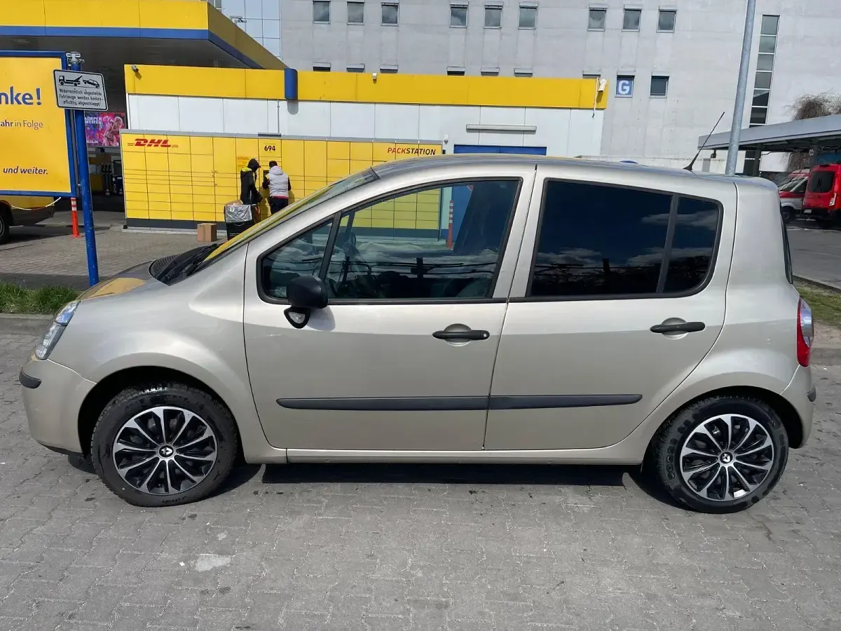 Brugt Renault Modus Authentique 75 HK (55 kW) 2007 Guld MPV