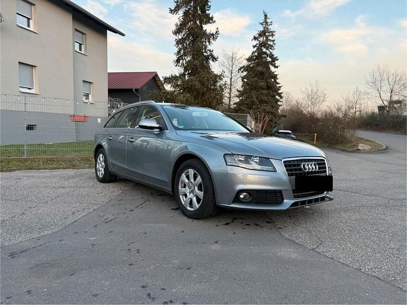 Grau Gebraucht 2010 Audi A4 Kombi | 6.999 € (Guter Preis) - Bild 1/4