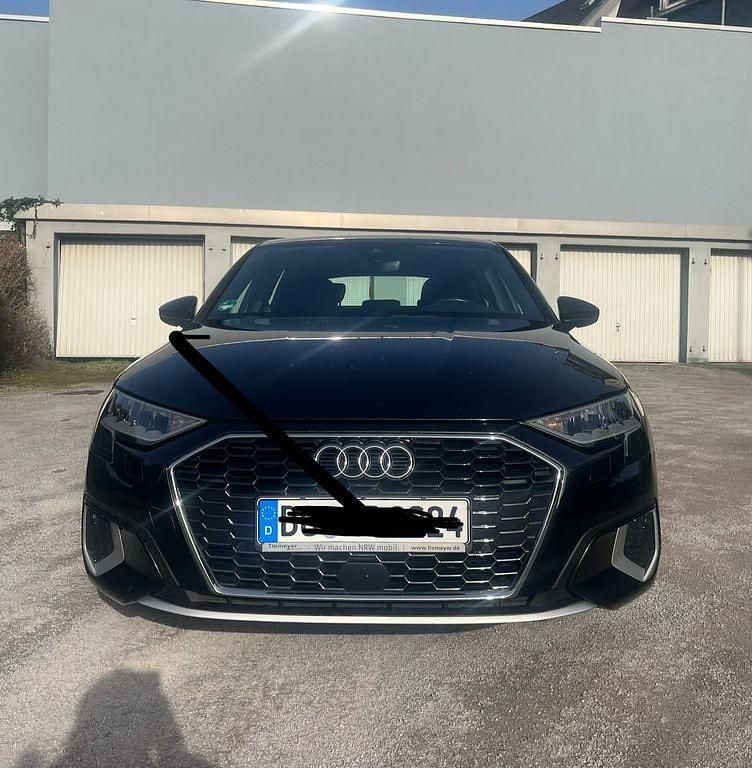 Gebraucht Audi A3 Sport 110 PS (80 kW) 2021 Grau Limousine
