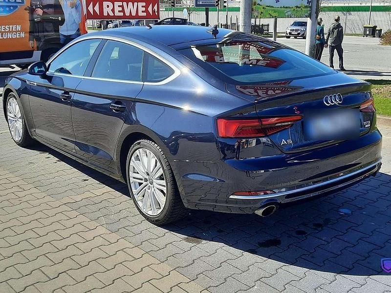 Second-hand Audi A5 Sport 190 CP (139 kW) 2017 Albastru Coupe