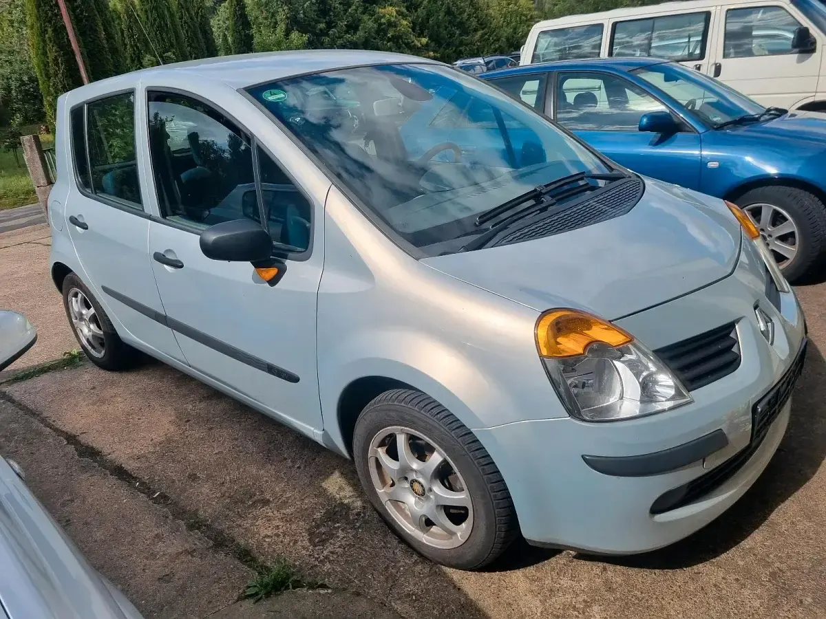 Gebraucht Renault Modus 88 PS (64 kW) 2005 Silber Van / Kleinbus