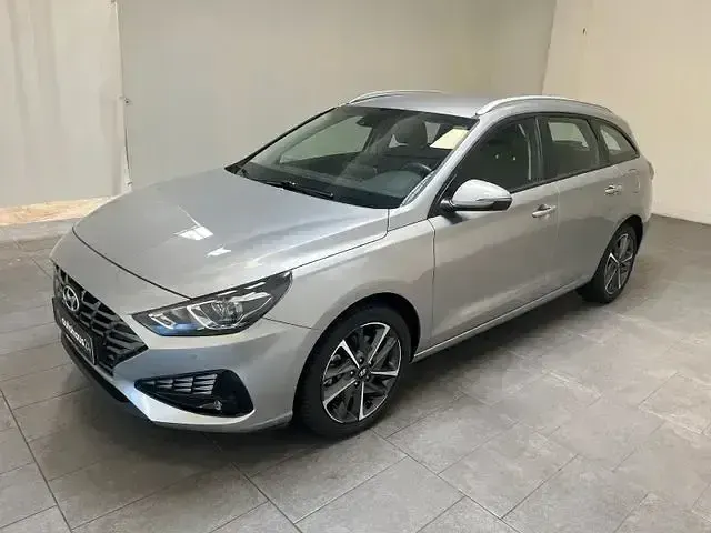 Gebraucht Hyundai i30 Trend 160 PS (117 kW) 2023 Silber Kombi