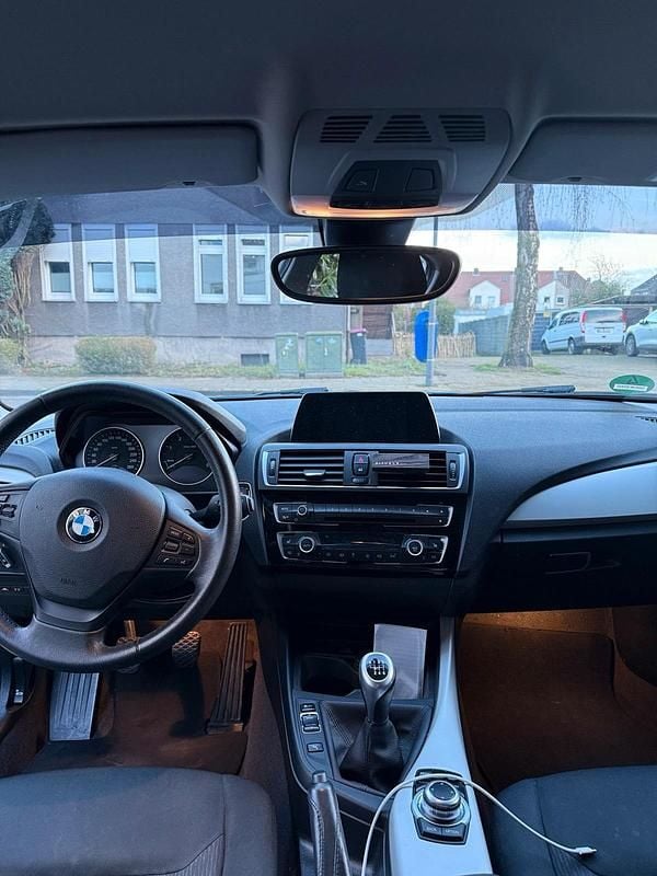 Gebraucht BMW 116 Advantage 116 PS (85 kW) 2017 Blau Kleinwagen
