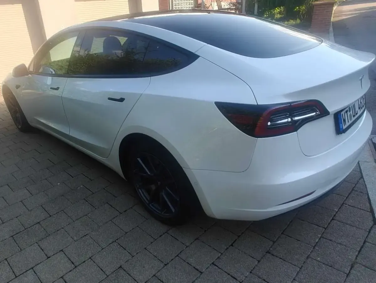 Gebraucht Tesla Model 3 366 kW (498 PS) 2021 Weiß Limousine