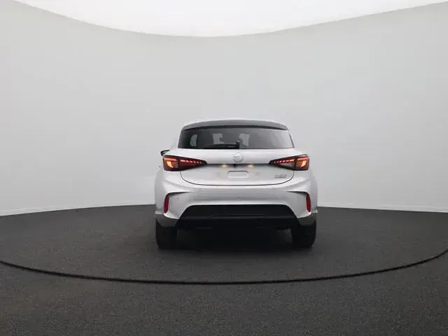Neu MG MG3 Luxury 194 PS (142 kW) 2026 Medal silver medal silver Kleinwagen